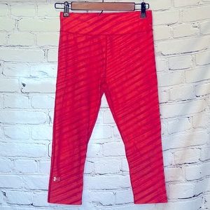 Under Armour Pink Compression Cropped Athletic Leggings Size Small